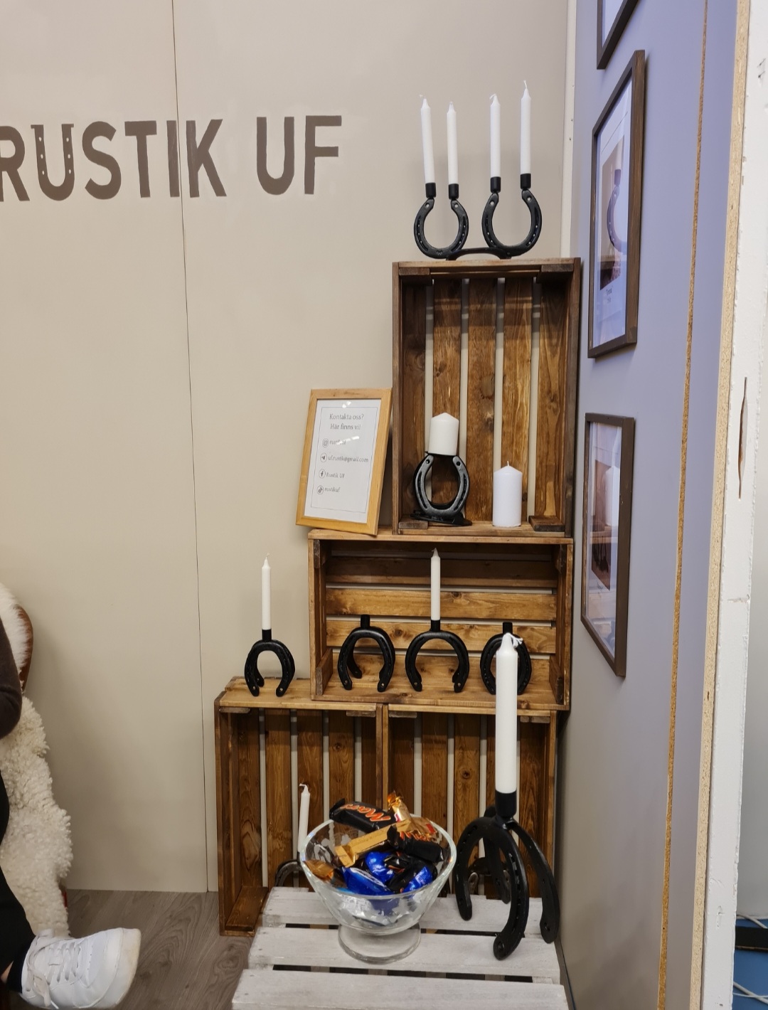 Rustik märket göra om hästskor till design från UF företag